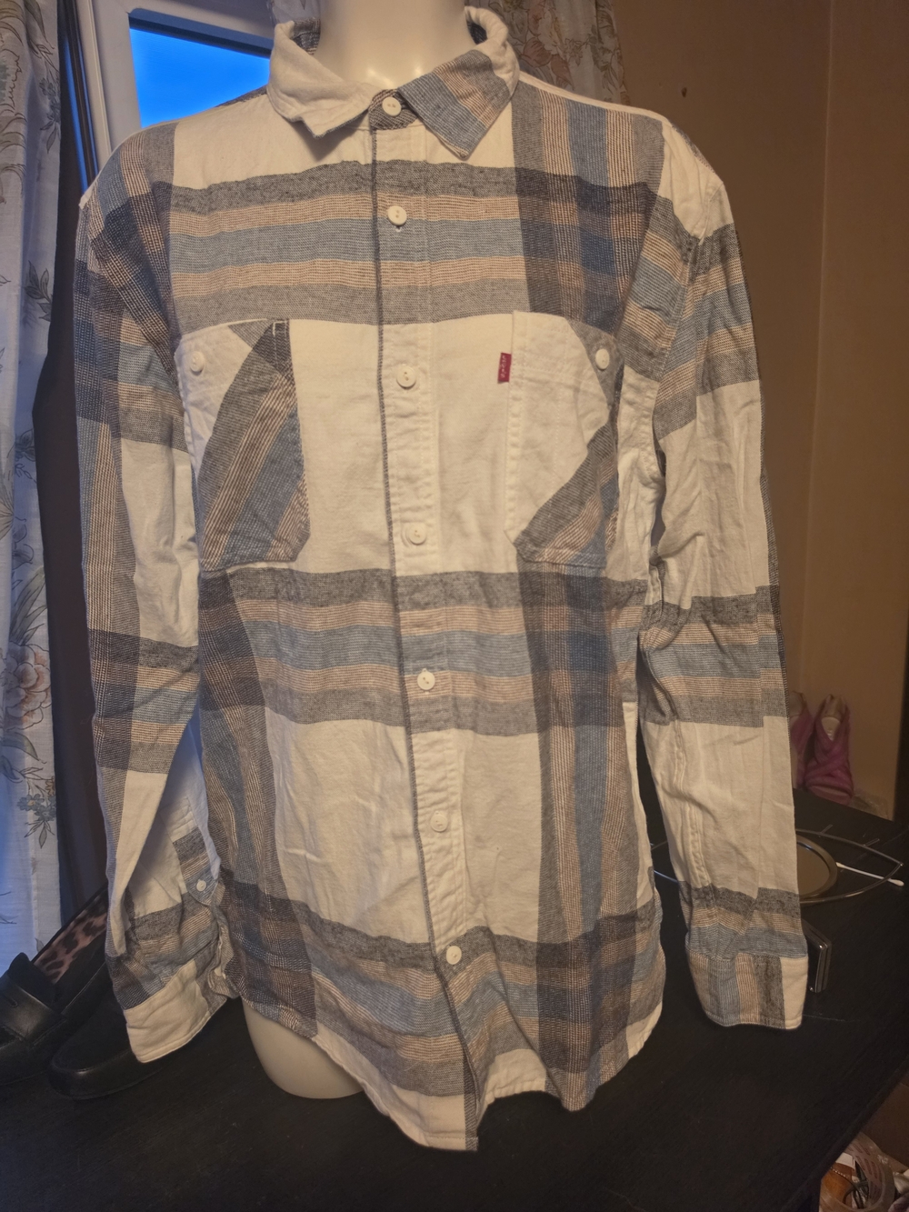 Levi's Plaid Button-Down